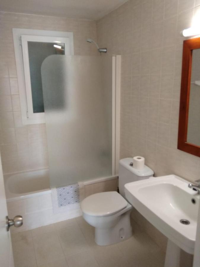 Apartamentos Playa Park Brisas Son Xoriguer Cala en Bosch Esterno foto